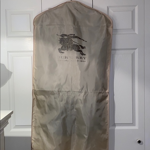 Authentic Burberry Trench Coat - Picture 14 of 14